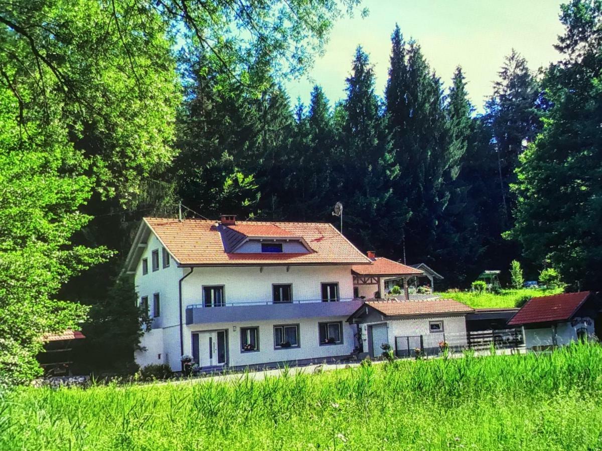 Haus Manuela Apartamento Velden am Wörthersee Exterior foto